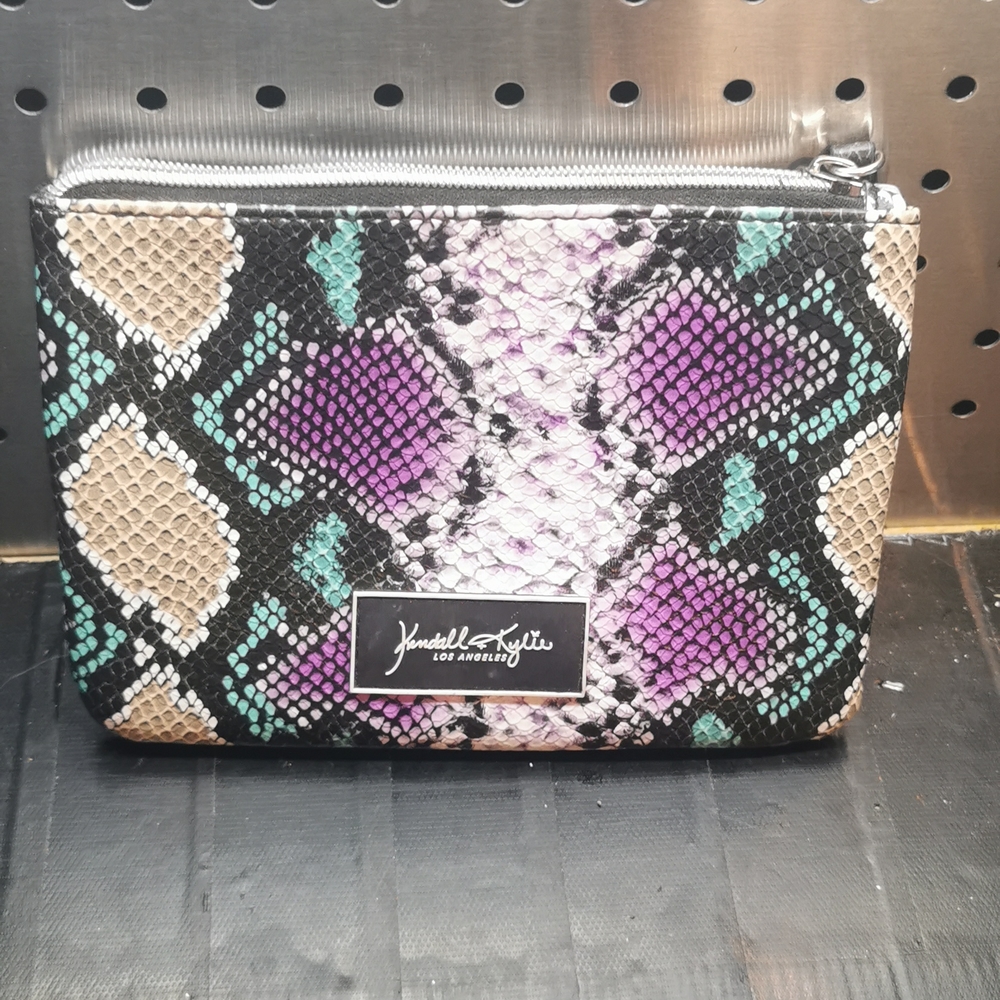 Kendall & Kylie makeup bag